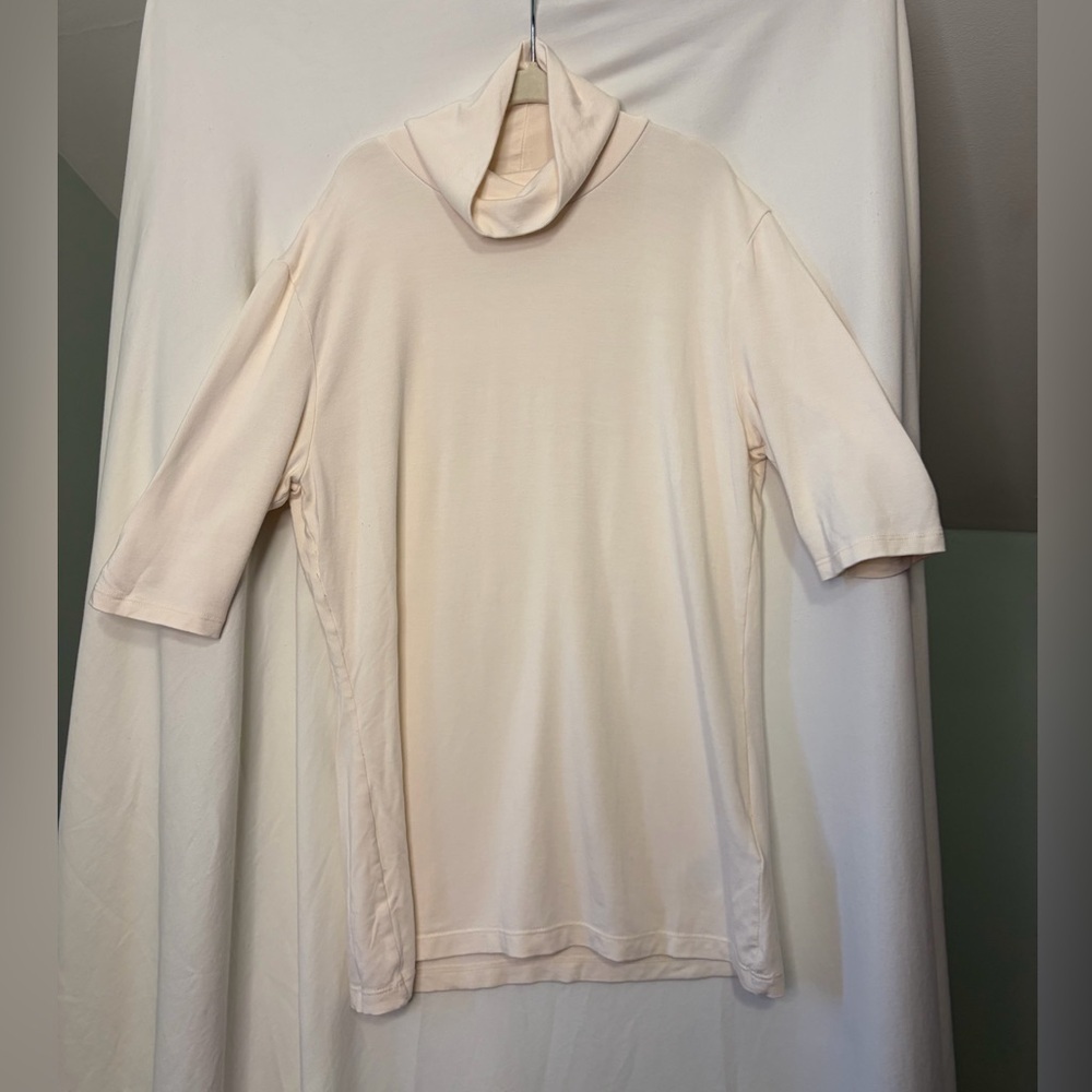 Ralph Lauren Soft Cream Turtleneck with half sleeves size small